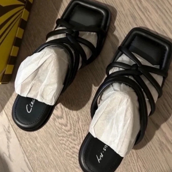 Circus by Sam Edelman Savanna Sandal - Picture 6 of 7